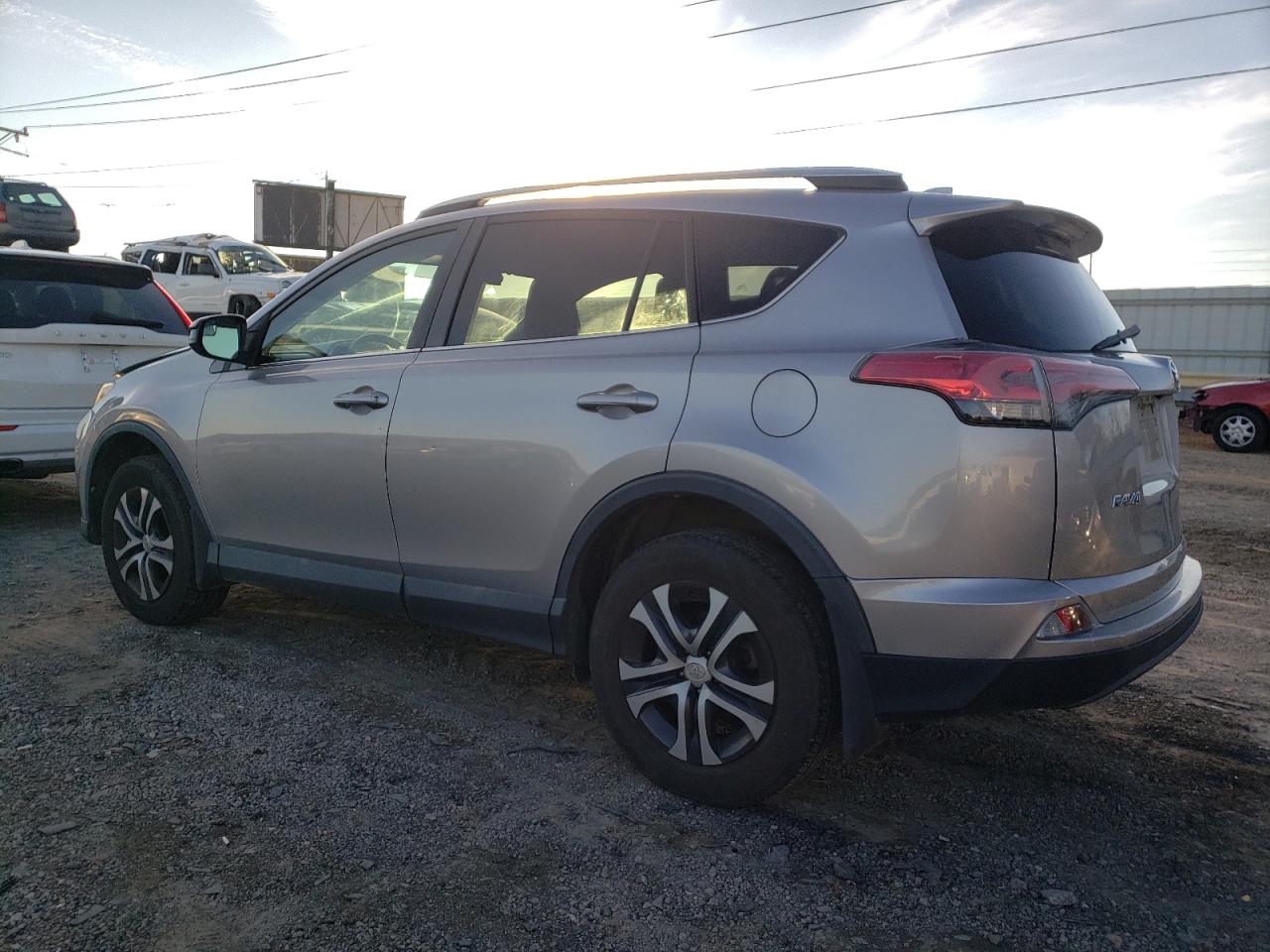 Изображение 2 2016 TOYOTA RAV4 LE 2016 с VIN 2T3BFREV6GW499666