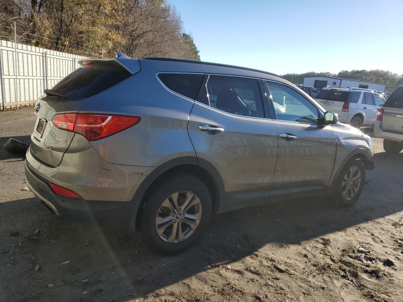 Obraz 3 z 2014 HYUNDAI SANTA FE SPORT  2014 z VIN 5XYZU3LB7EG137108