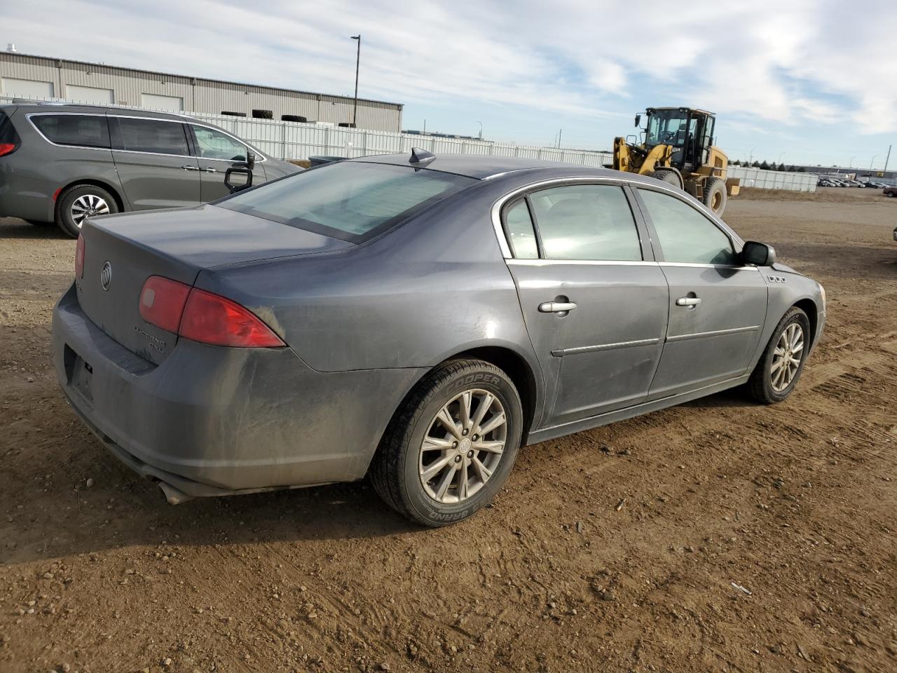 Image 3 of 2010 BUICK LUCERNE CXL 2010 with VIN 1G4HC5E16AU125342