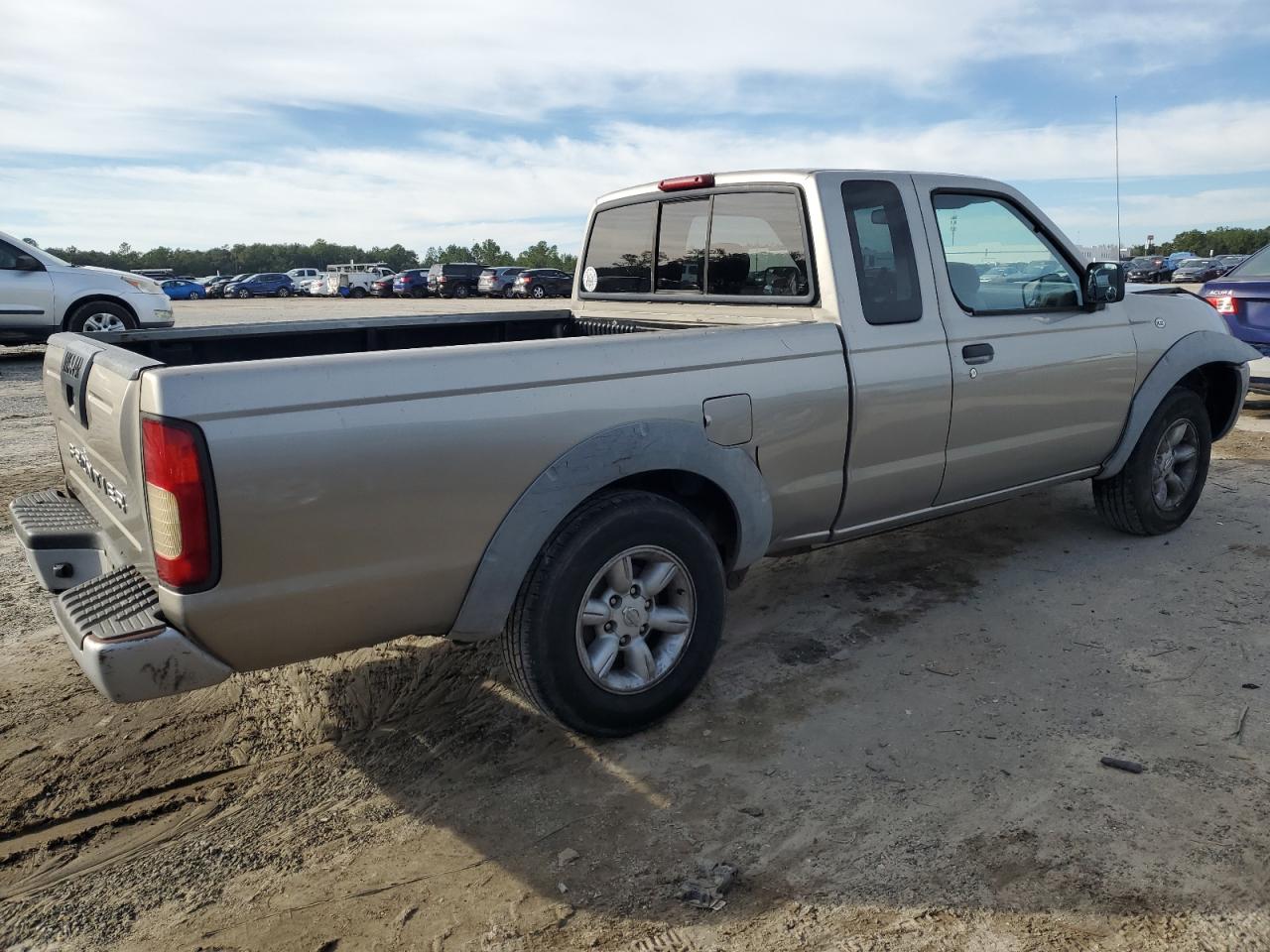 Image 3 of 2001 NISSAN FRONTIER KING CAB XE 2001 with VIN 1N6DD26S41C402983