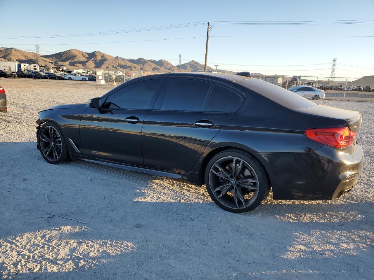 Изображение 2 2018 BMW M550XI  2018 с VIN WBAJB9C57JB035275