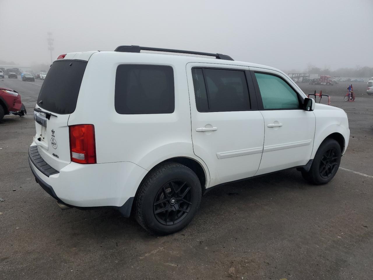 Изображение 3 2011 HONDA PILOT EXL 2011 с VIN 5FNYF4H61BB032686