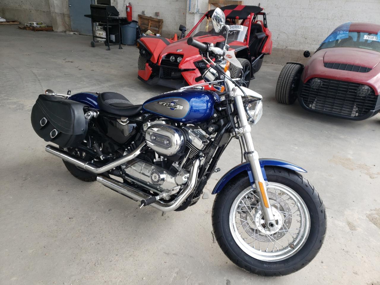Obraz 1 z 2017 HARLEY-DAVIDSON XL1200 C 2017 z VIN 1HD1CT317HC438797