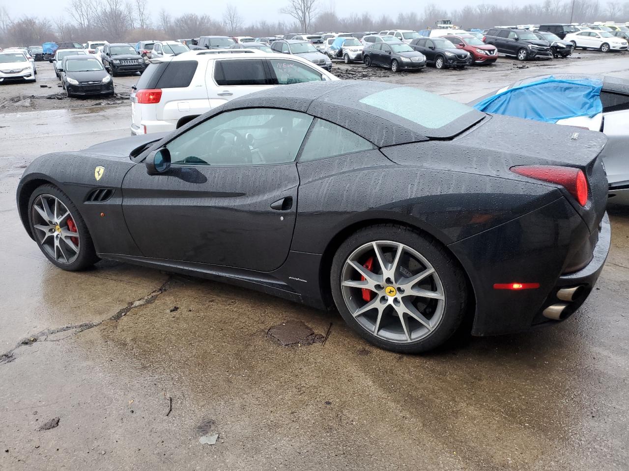 Image 2 of 2011 FERRARI CALIFORNIA 2011 with VIN ZFF65LJA4B0181550