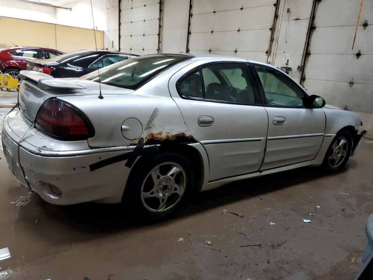 Image 3 of 2004 PONTIAC GRAND AM GT 2004 with VIN 1G2NW52E84C155074