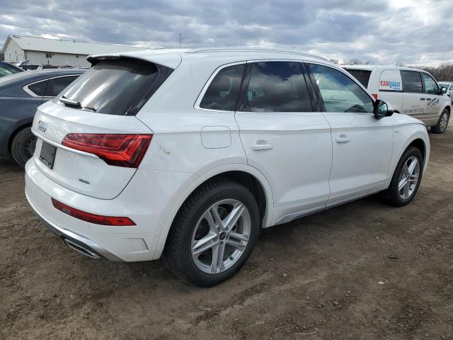 Obraz 3 z 2021 AUDI Q5 E PREMIUM PLUS 2021 z VIN WA1E2BFY7M2078899