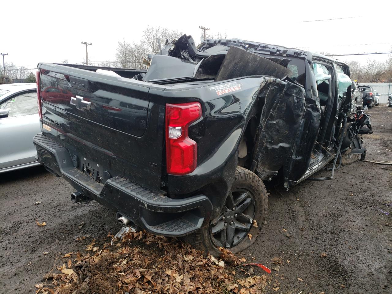 Image 3 of 2022 CHEVROLET SILVERADO LTD K1500 LT TRAIL BOSS 2022 with VIN 3GCPYFEL9NG100324