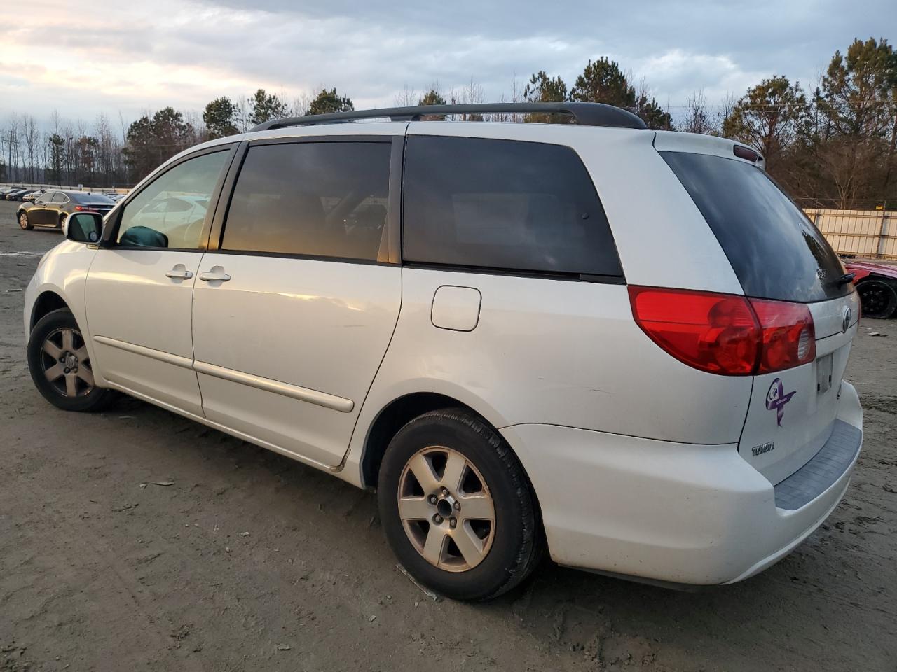 Obraz 2 z 2006 TOYOTA SIENNA XLE 2006 z VIN 5TDZA22C96S496056