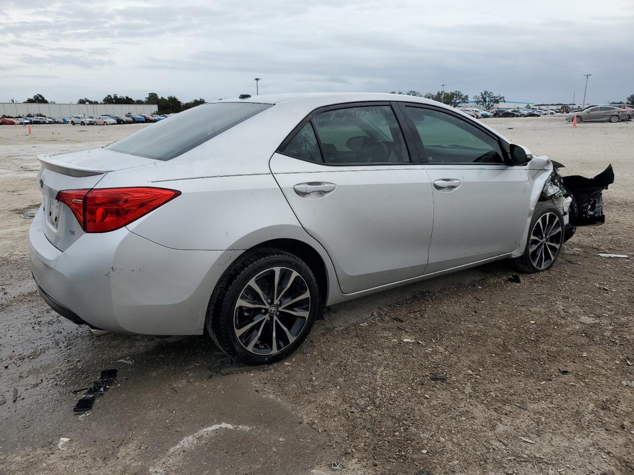 Obraz 3 z 2017 TOYOTA COROLLA L 2017 z VIN 5YFBURHE4HP654681