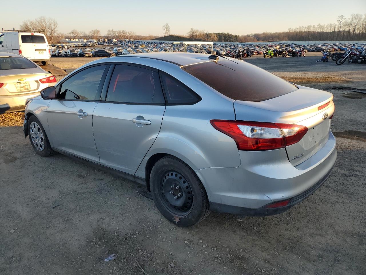 Image 2 of 2012 FORD FOCUS SE 2012 with VIN 1FAHP3F26CL105840