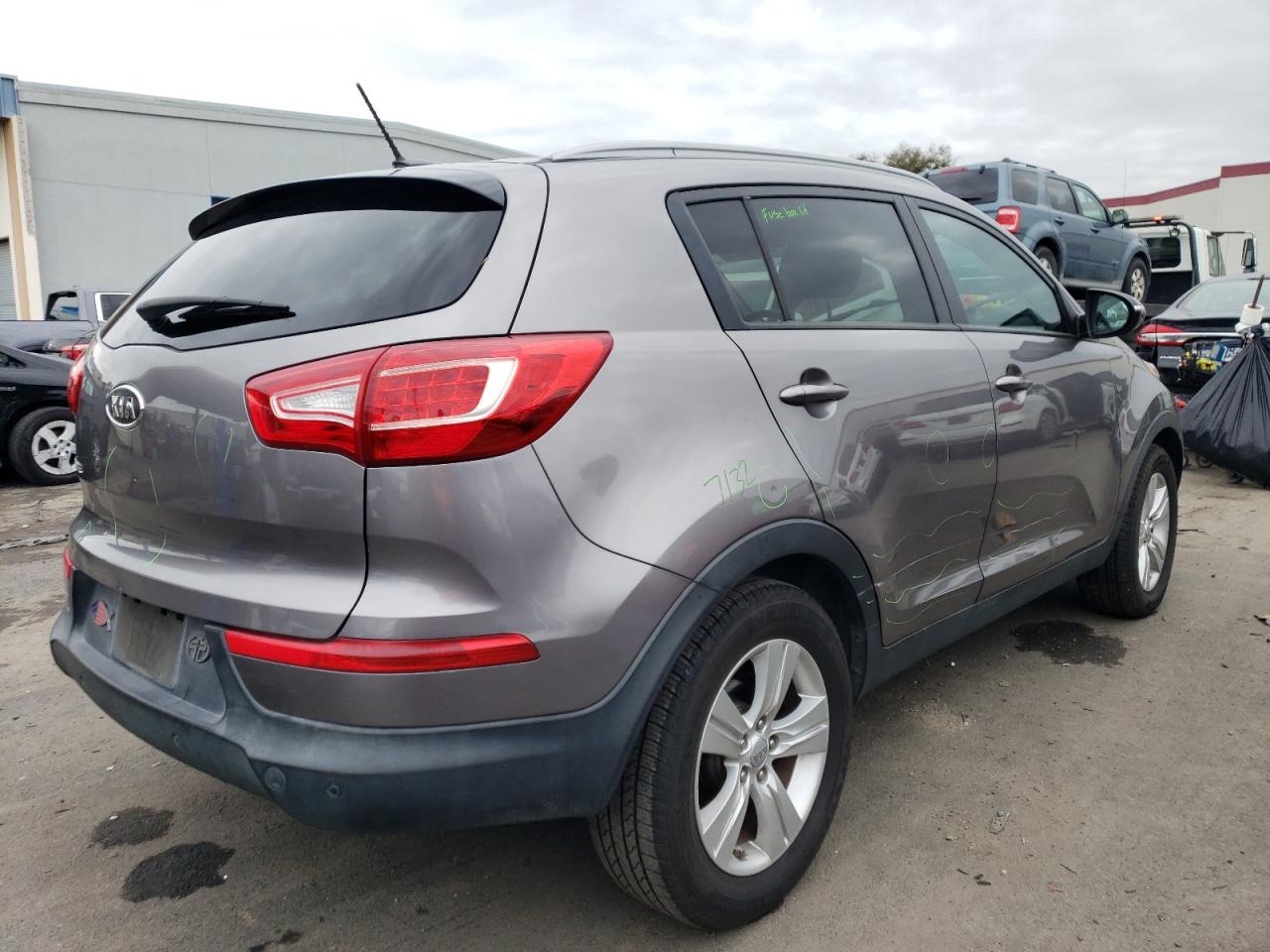 Изображение 3 2012 KIA SPORTAGE BASE 2012 с VIN KNDPB3A29C7247393