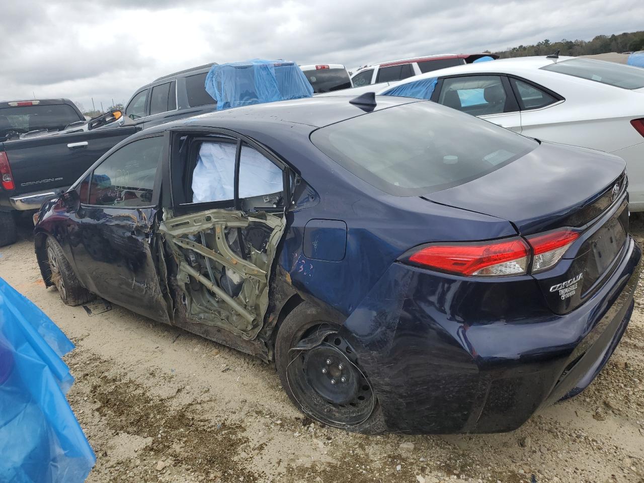 Obraz 2 z 2020 TOYOTA COROLLA LE 2020 z VIN 5YFEPRAE2LP013553