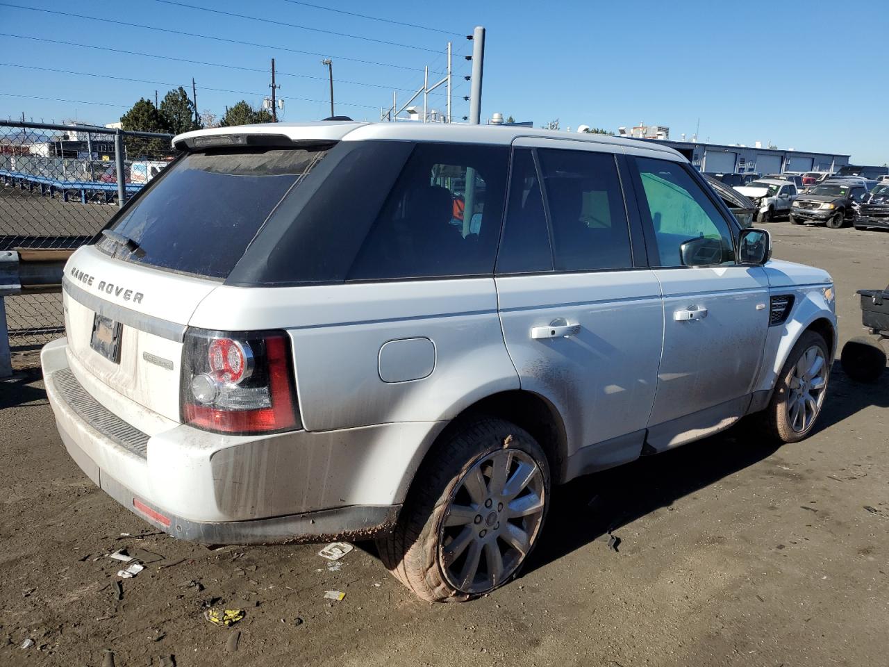 Image 3 of 2013 LAND ROVER RANGE ROVER SPORT HSE LUXURY 2013 with VIN SALSK2D41DA782720