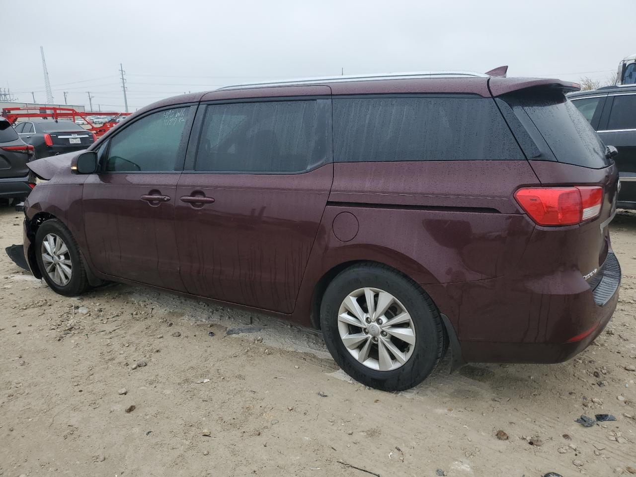 Image 2 of 2017 KIA SEDONA LX 2017 with VIN KNDMB5C12H6320734