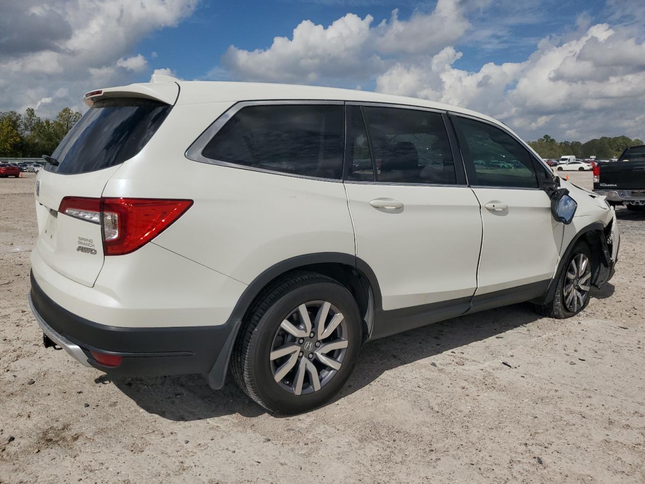 Изображение 3 Honda Pilot Ex 2019 с VIN 5FNYF6H39KB017600