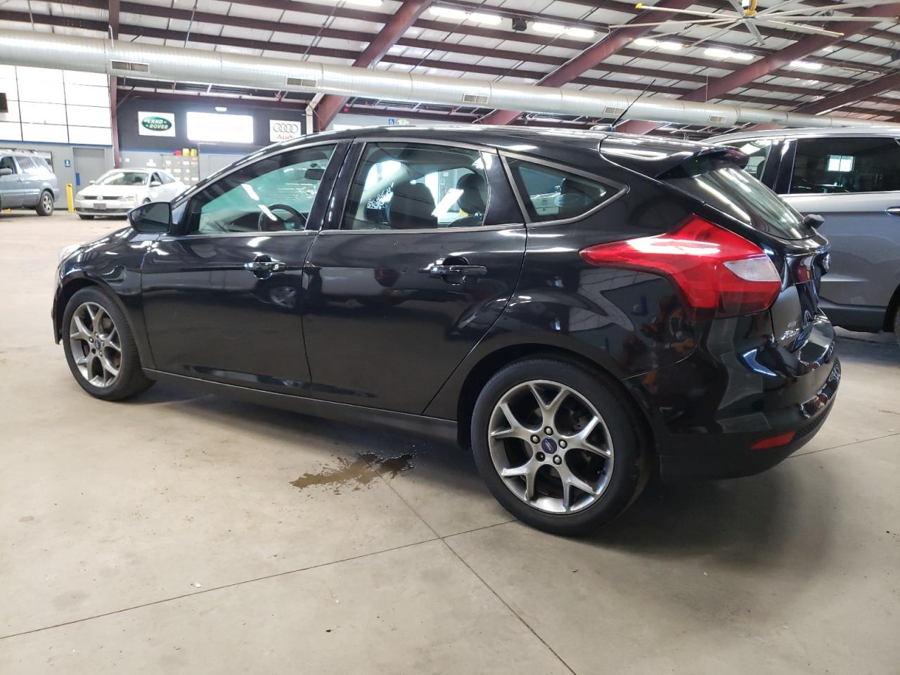 Image 2 of 2014 FORD FOCUS SE 2014 with VIN 1FADP3K24EL296942