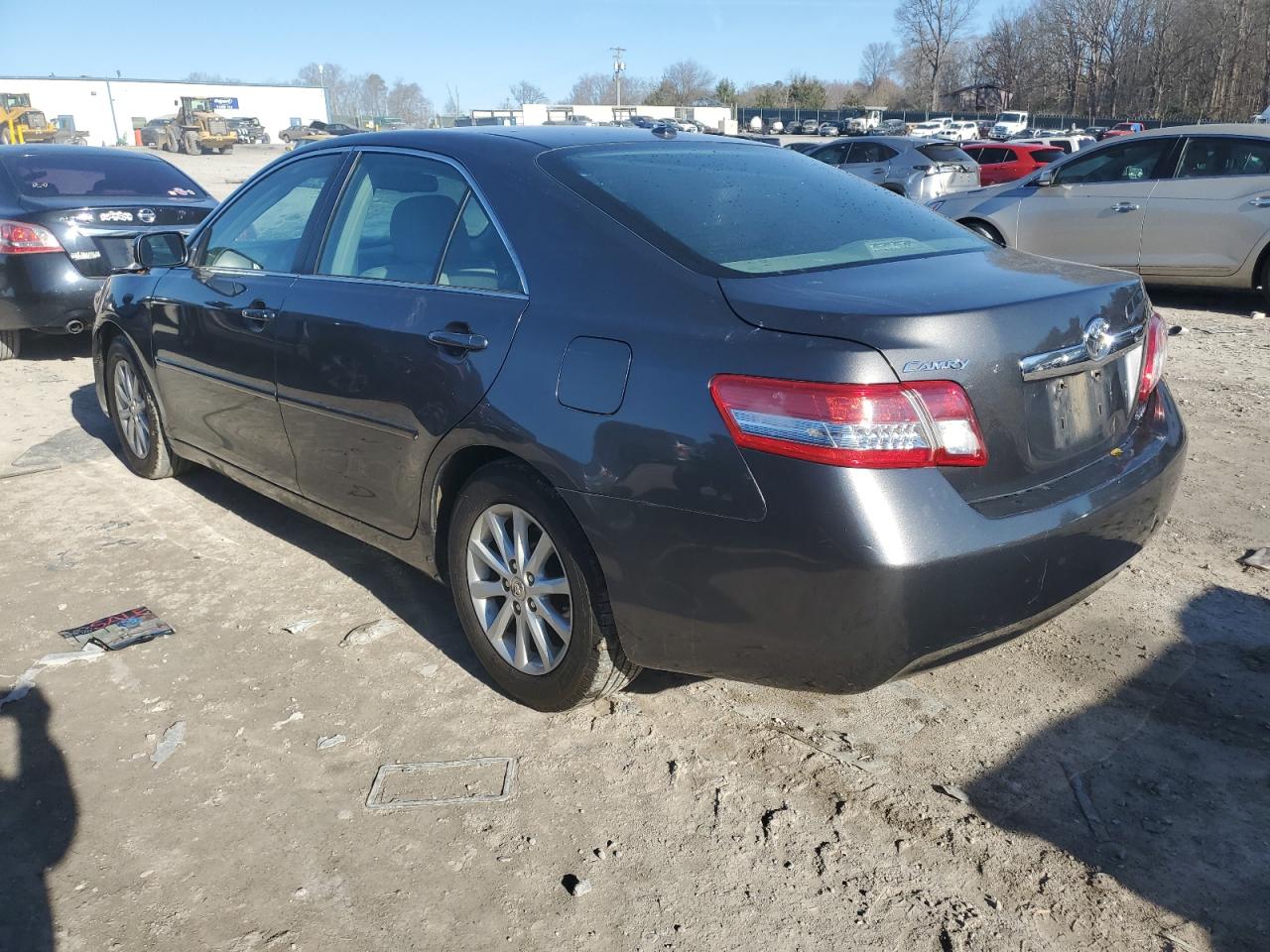 Obraz 2 z 2011 TOYOTA CAMRY BASE 2011 z VIN 4T4BF3EK0BR102172