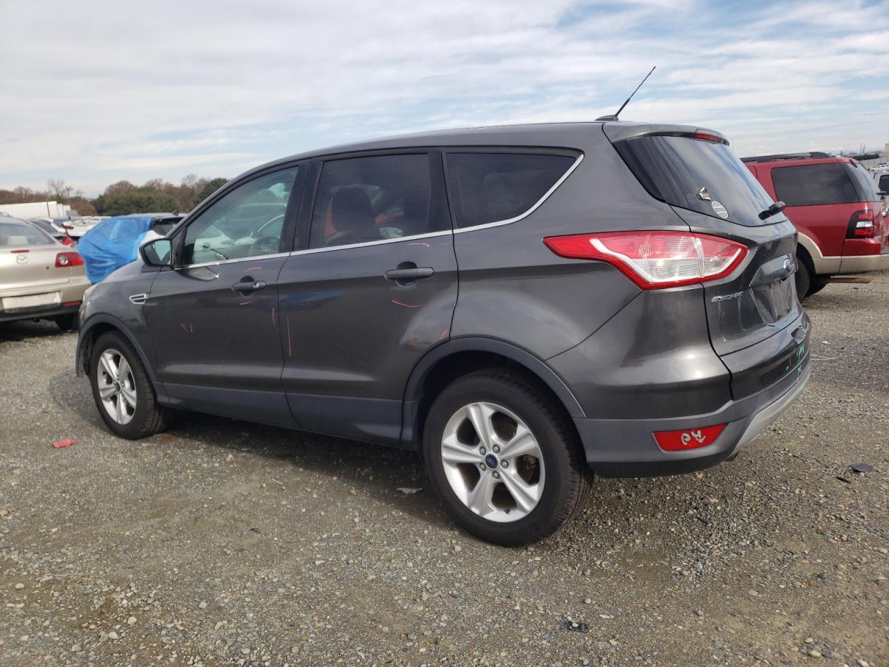 Изображение 2 2016 FORD ESCAPE SE 2016 с VIN 1FMCU0G76GUA12382