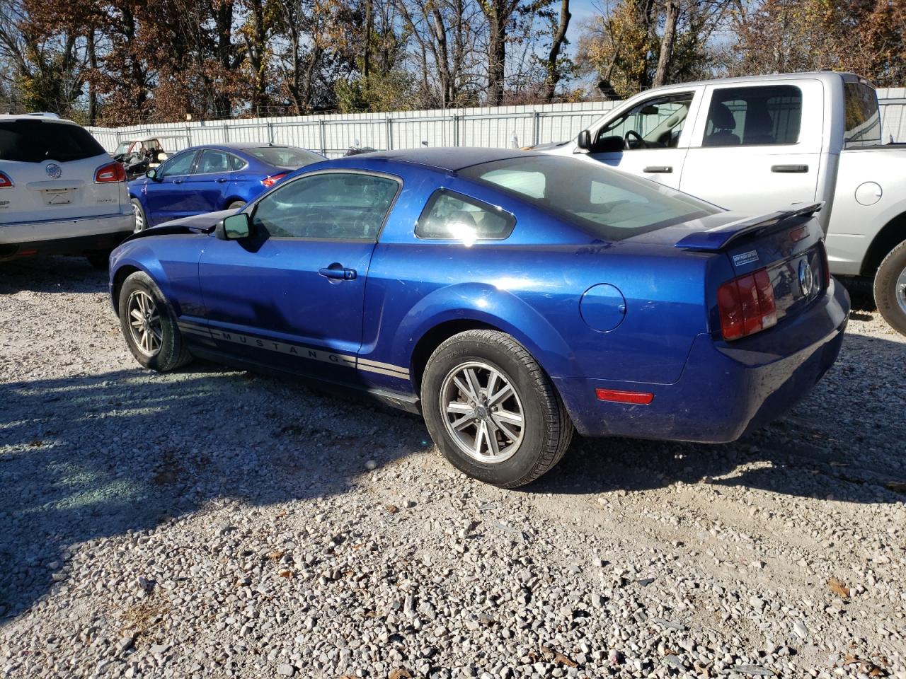 Изображение 2 2005 FORD MUSTANG  2005 с VIN 1ZVFT80N055166859