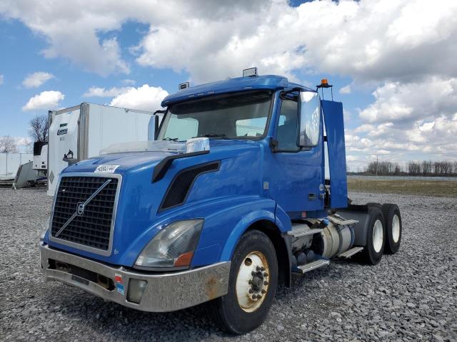 Image 2 of 2014 VOLVO VN VNL 2014 with VIN 4V4NC9EHXEN149093