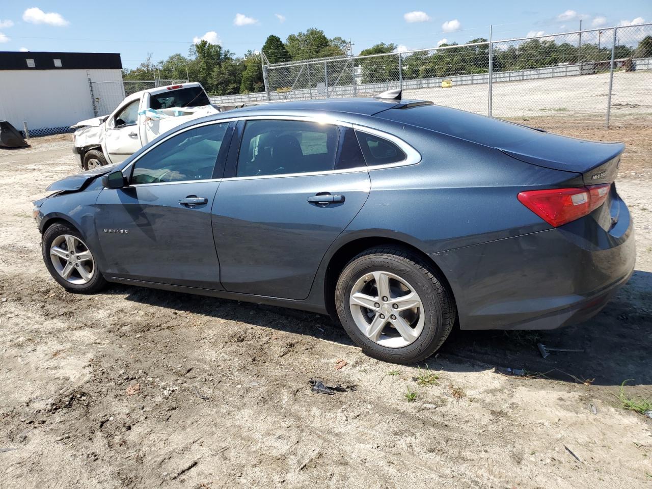 Изображение 2 2020 CHEVROLET MALIBU LS 2020 с VIN 1G1ZB5ST8LF021436