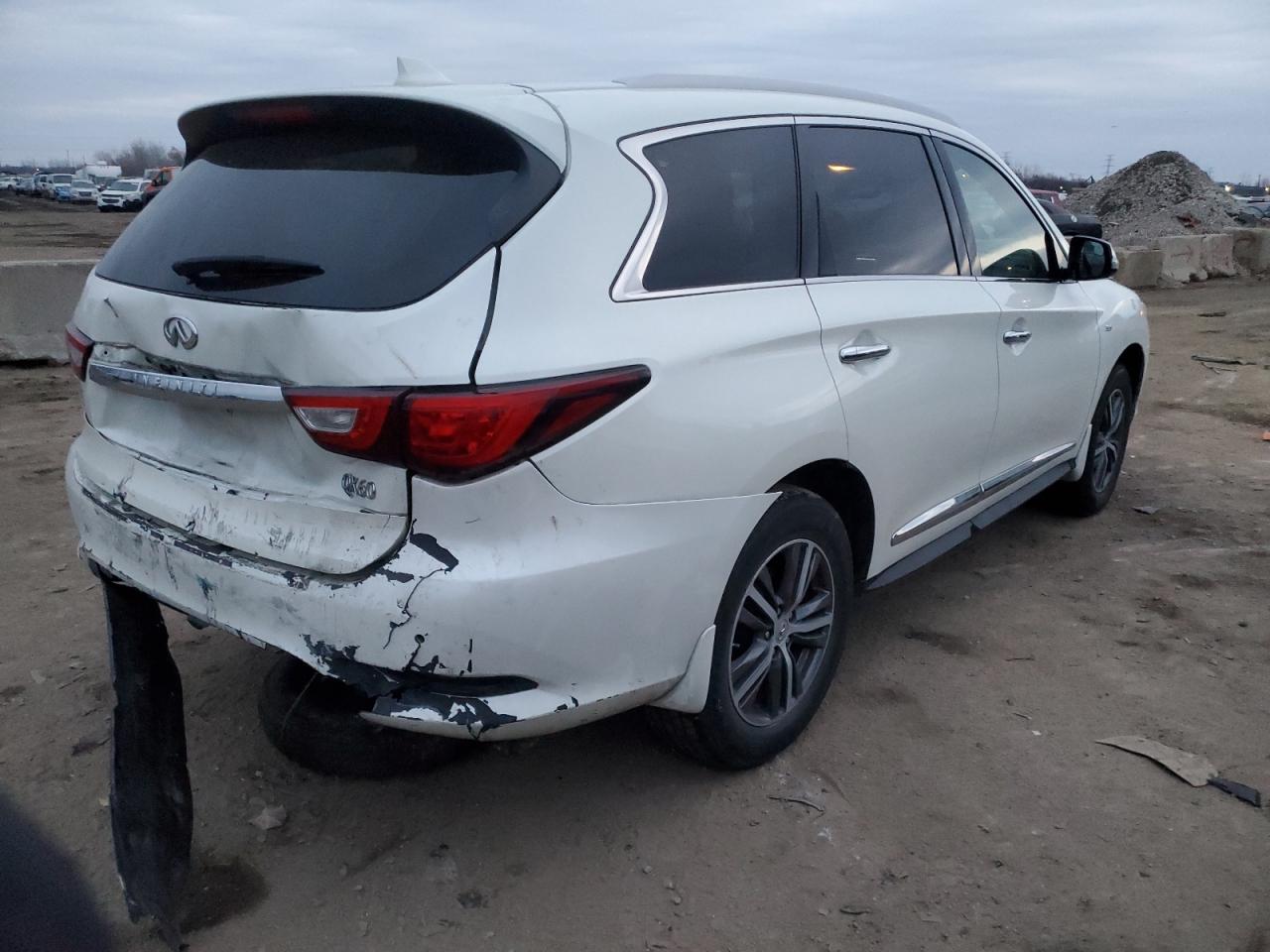 Image 3 of 2017 INFINITI QX60  2017 with VIN 5N1DL0MM0HC505239