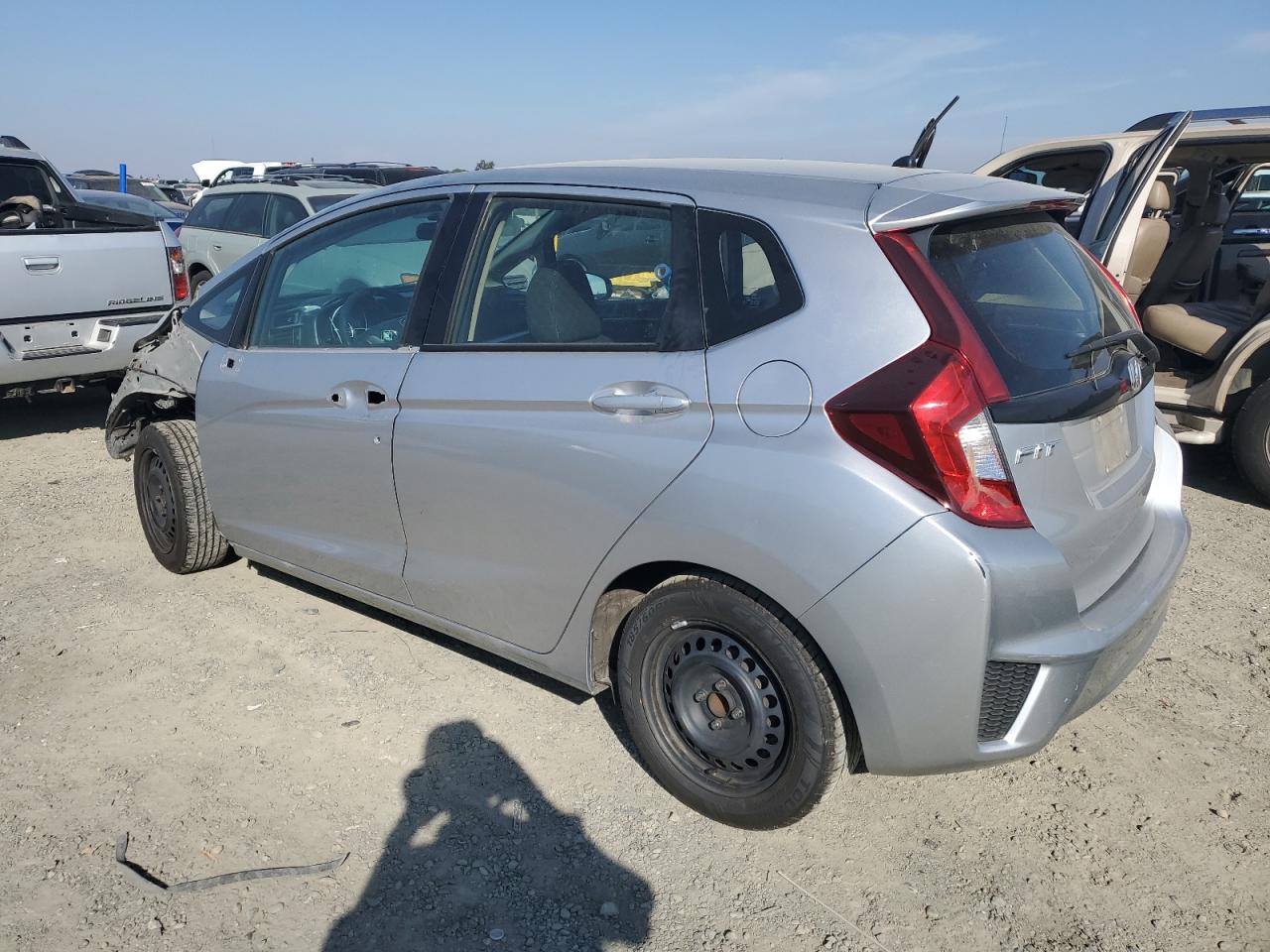 Image 2 of 2016 HONDA FIT LX 2016 with VIN JHMGK5H52GX022135