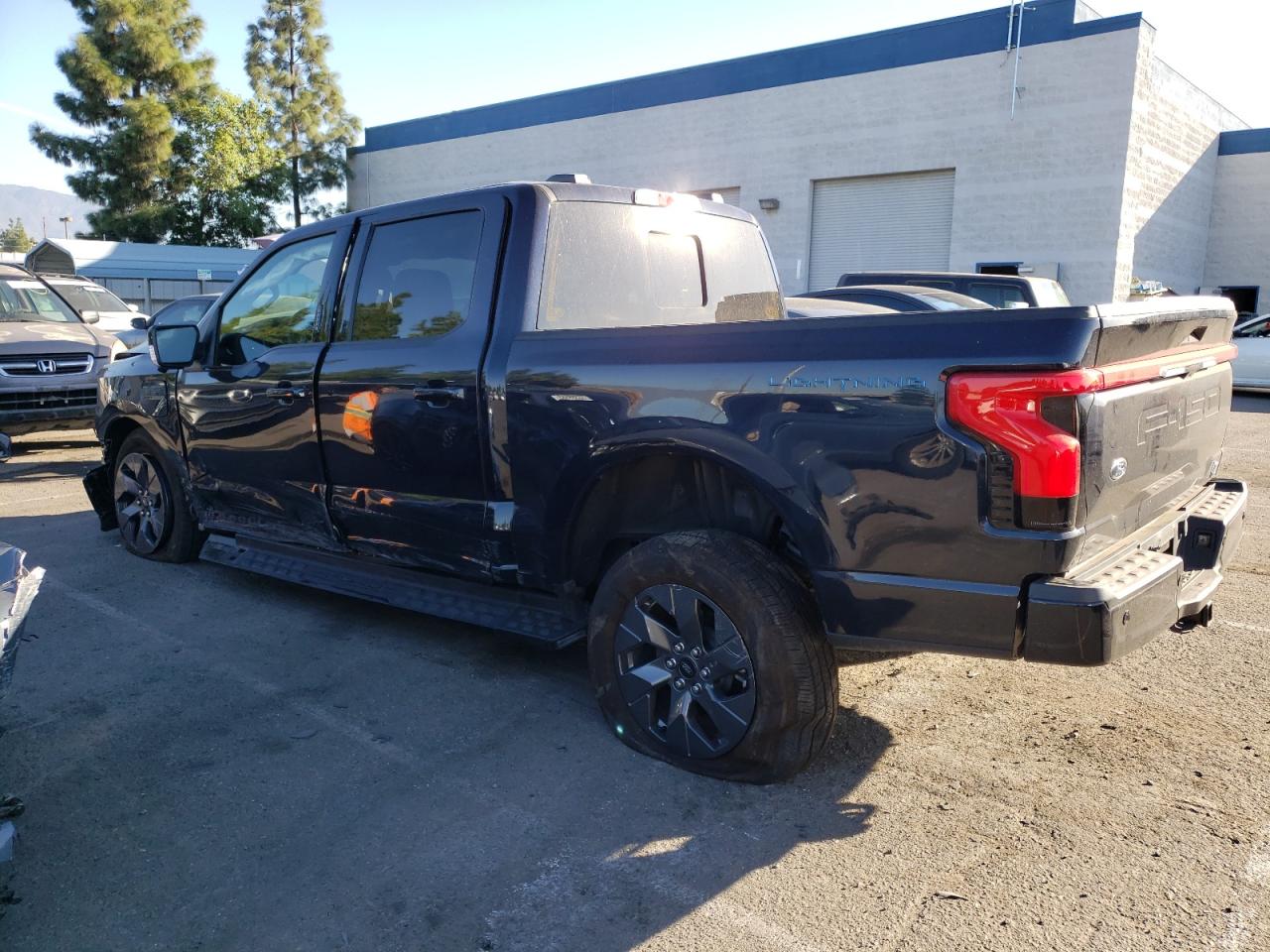 Image 2 of 2022 FORD F150 LIGHTNING PRO 2022 with VIN 1FTVW1EL8NWG11153