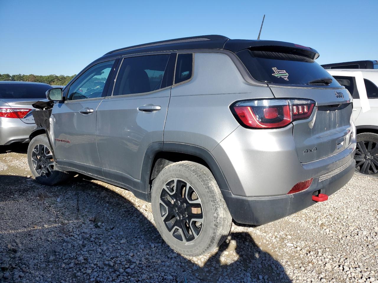 Image 2 of 2020 JEEP COMPASS TRAILHAWK 2020 with VIN 3C4NJDDB9LT207967
