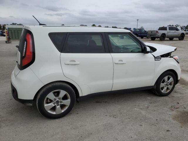 Obraz 3 z 2017 KIA SOUL  2017 z VIN KNDJN2A23H7447801