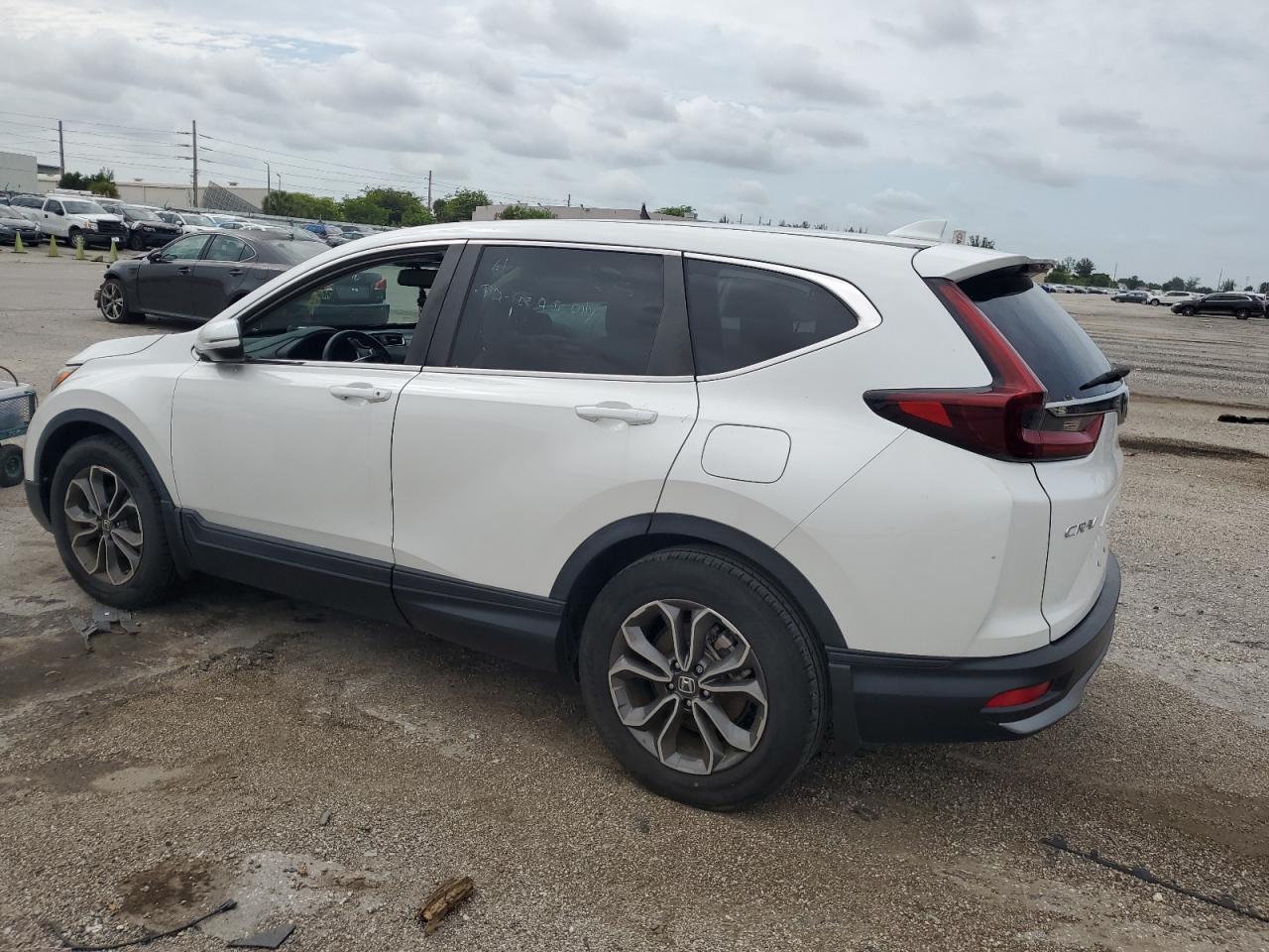 Image 2 of 2020 HONDA CR-V EXL 2020 with VIN 5J6RW1H81LA005187