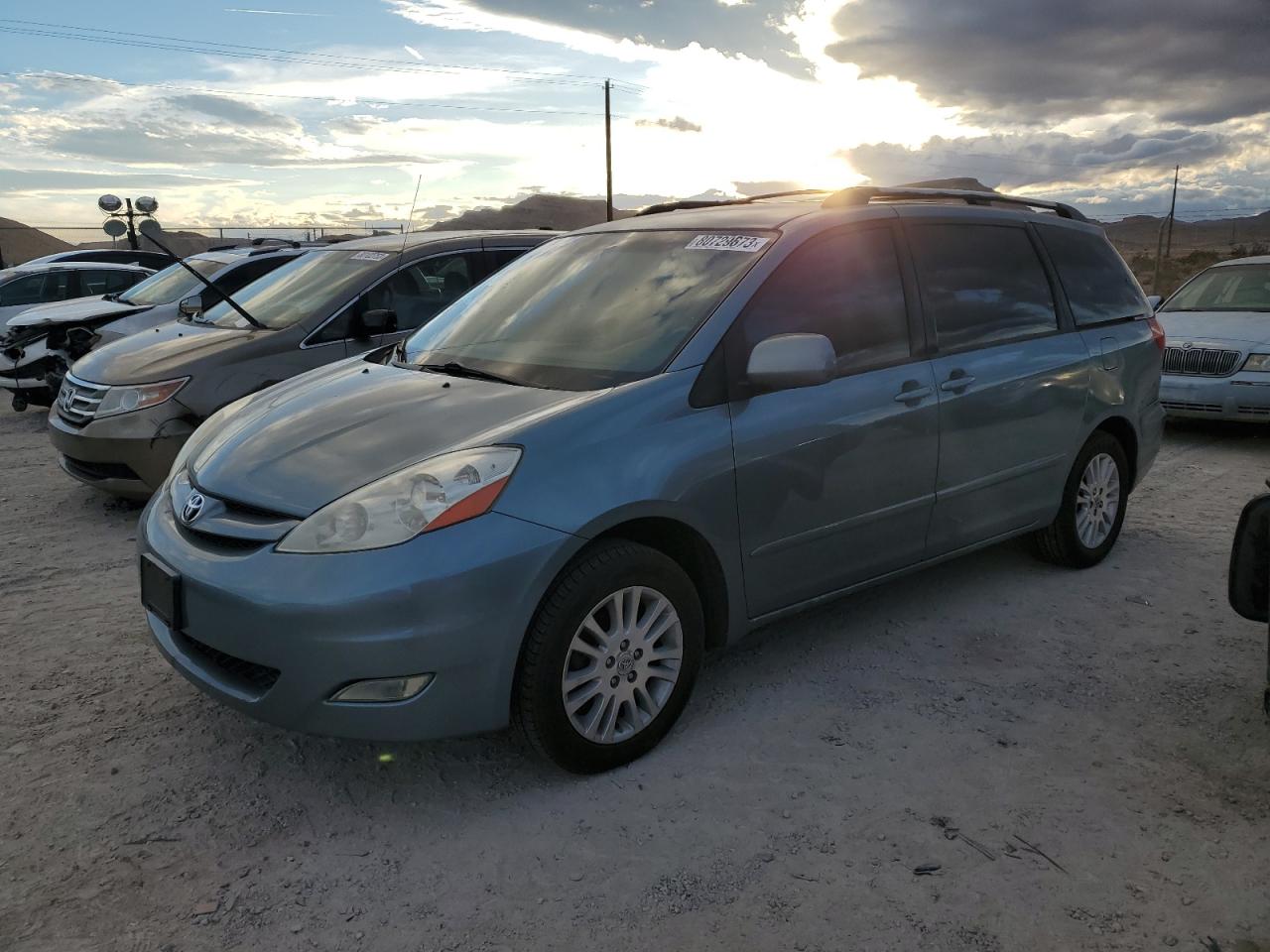 Obraz 1 z 2008 TOYOTA SIENNA XLE 2008 z VIN 5TDZK22CX8S170248