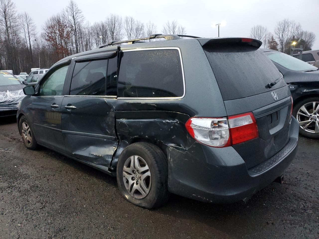 Image 2 of 2005 HONDA ODYSSEY EX 2005 with VIN 5FNRL38455B404024