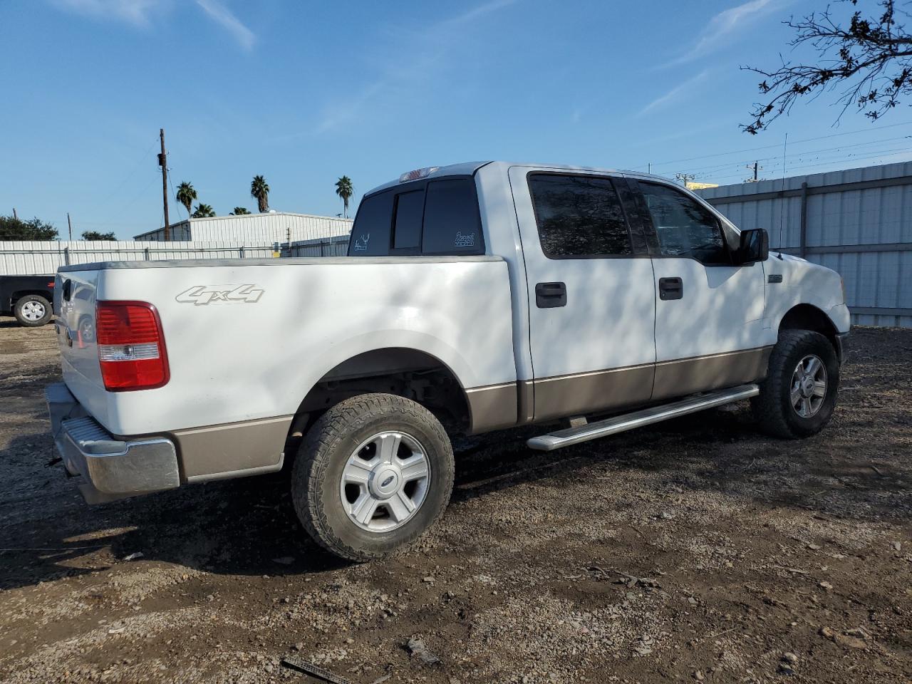 Image 3 of 2004 FORD F150 SUPERCREW 2004 with VIN 1FTPW14524KD73821