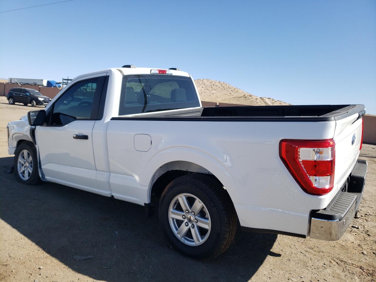 Изображение 2 2023 FORD F150  2023 с VIN 1FTMF1C54PKE33039