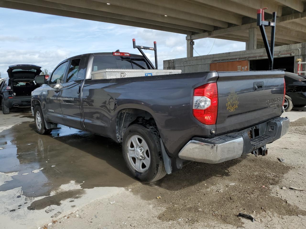 Image 2 of 2020 TOYOTA TUNDRA DOUBLE CAB SR/SR5 2020 with VIN 5TFTY5F17LX011320