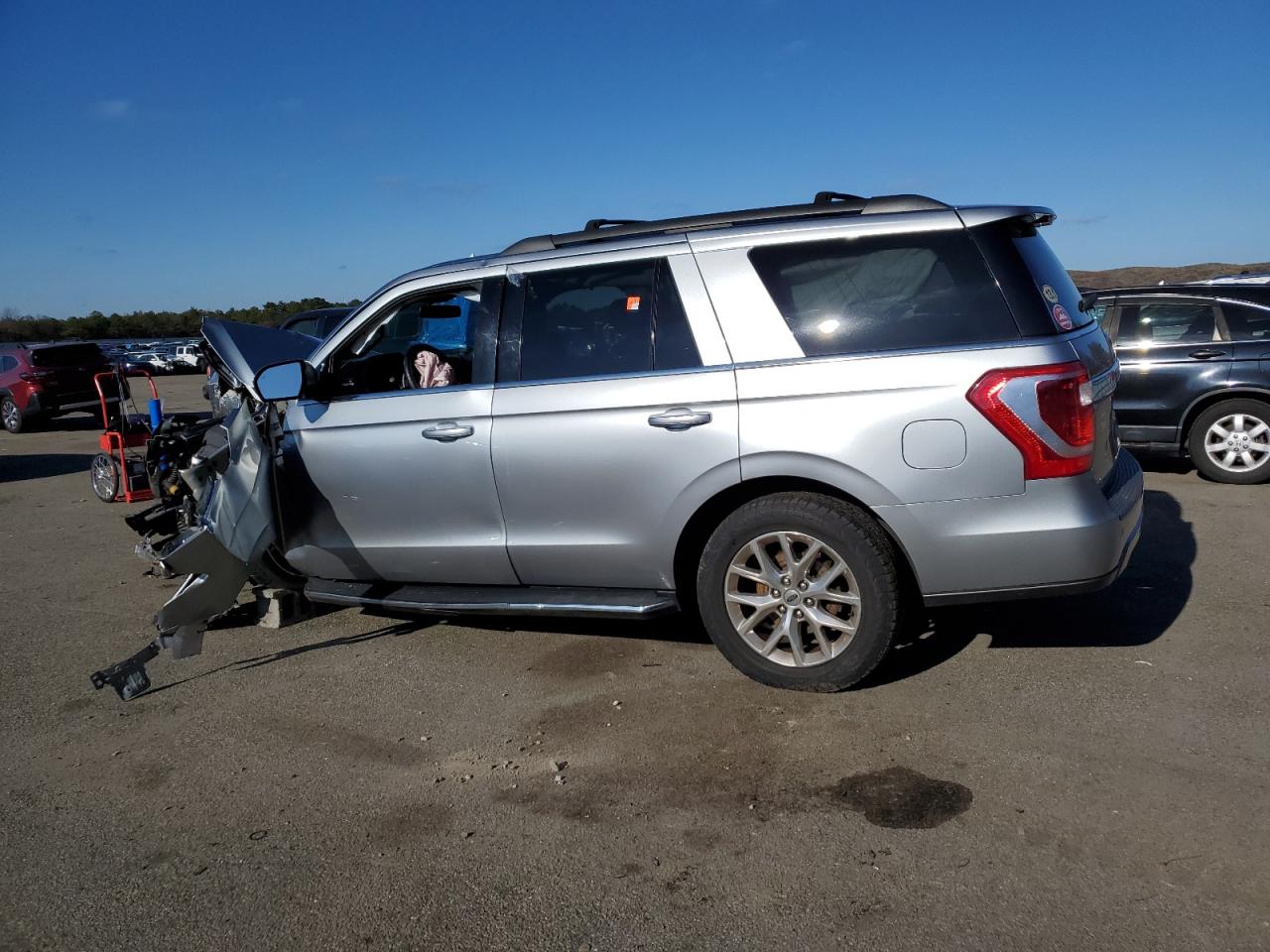 Image 2 of 2020 FORD EXPEDITION XLT 2020 with VIN 1FMJU1JTXLEA43366