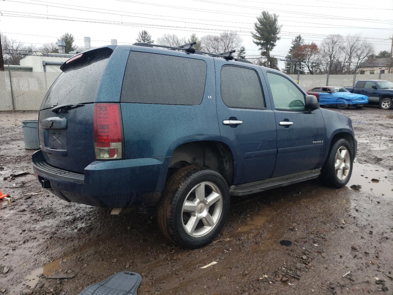 Изображение 3 2007 CHEVROLET TAHOE C1500 2007 с VIN 1GNFC13087R135338