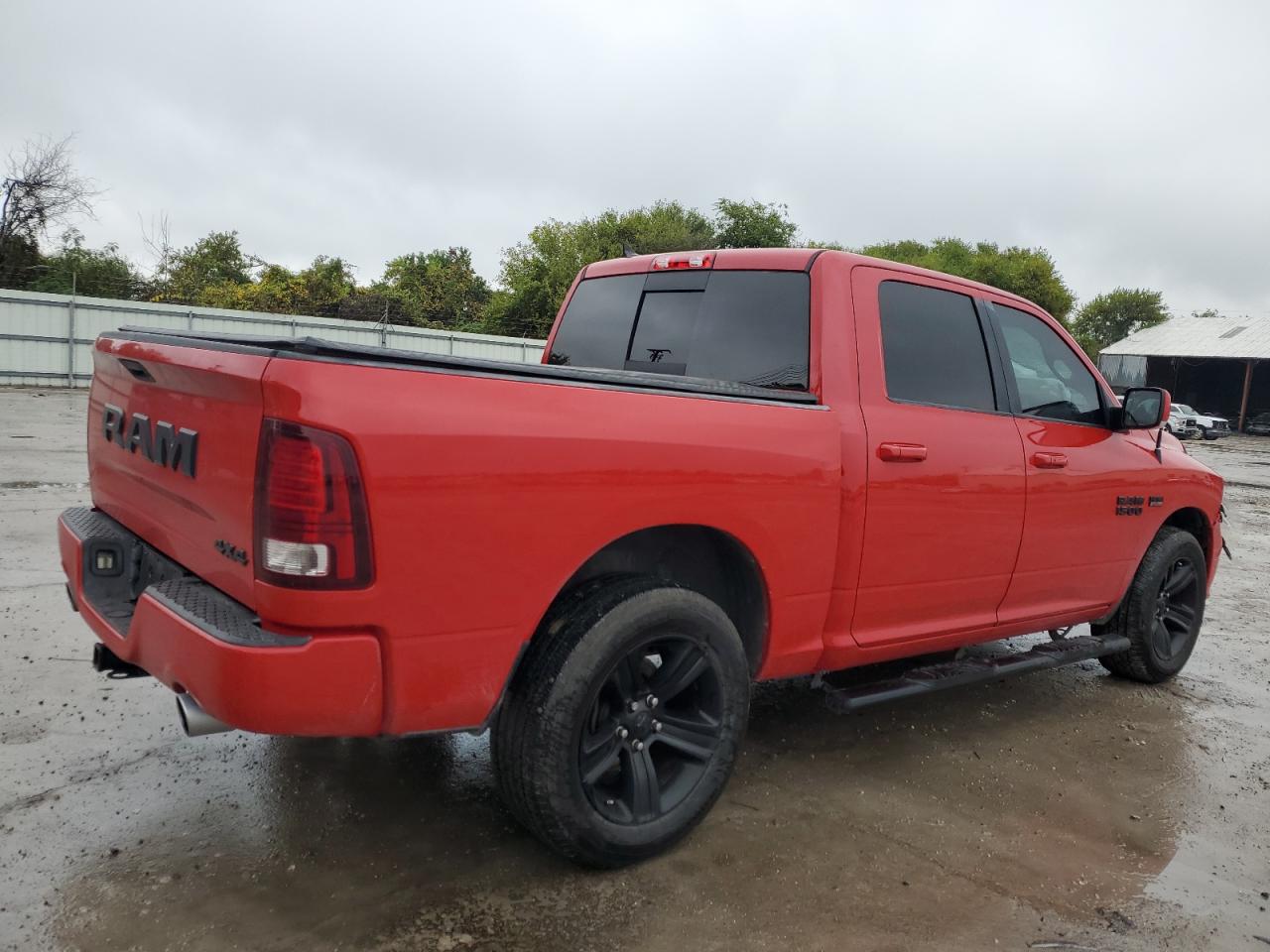 Image 3 of 2018 RAM 1500 SPORT 2018 with VIN 1C6RR7MT8JS114061