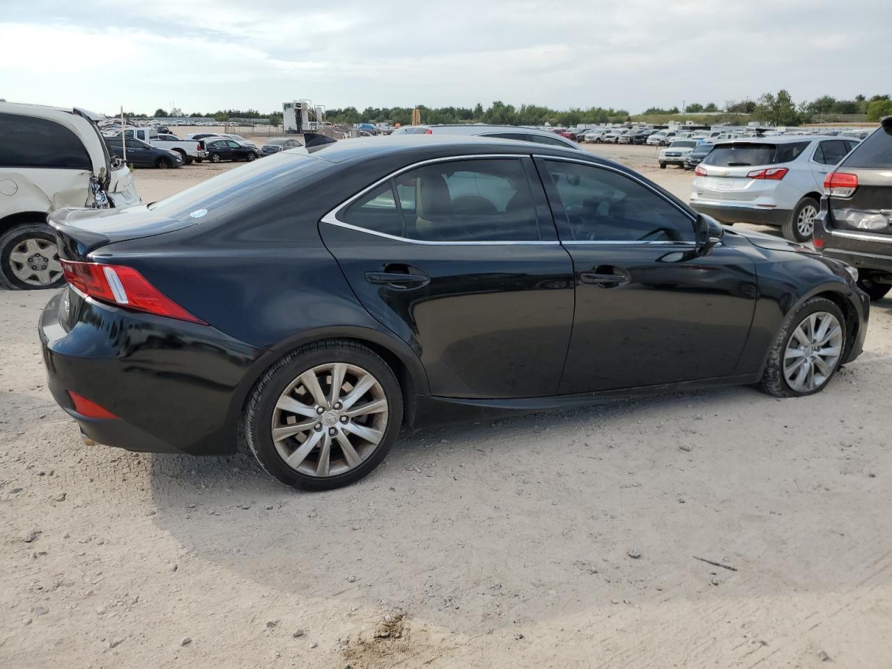 Obraz 3 z 2016 LEXUS IS 200T 2016 z VIN JTHBA1D20G5007694