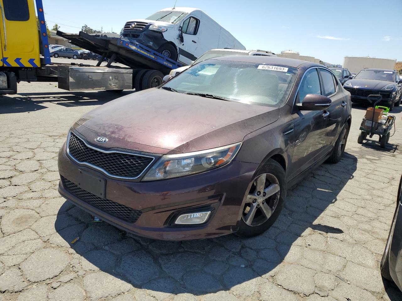 Image 1 of 2015 KIA OPTIMA LX 2015 with VIN 5XXGM4A75FG439658