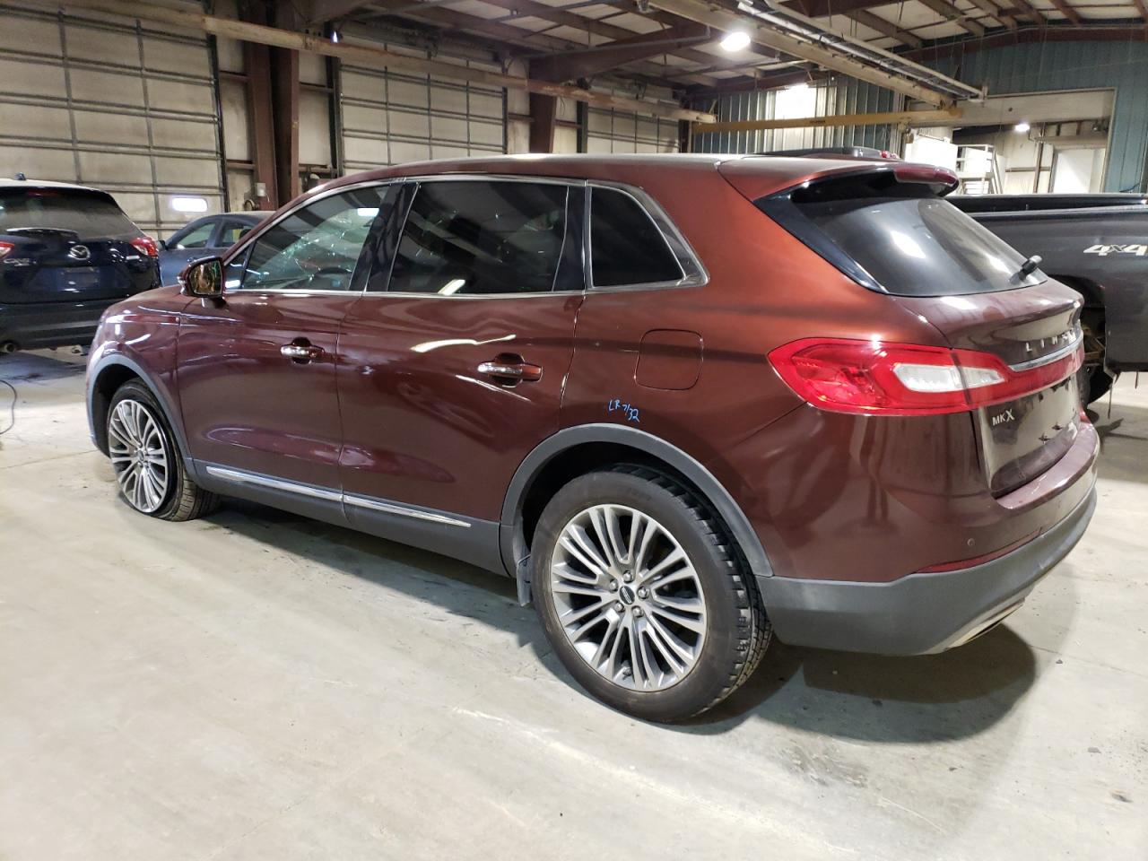 Изображение 2 Lincoln Mkx Reserve 2016 с VIN 2LMTJ8LR7GBL55419