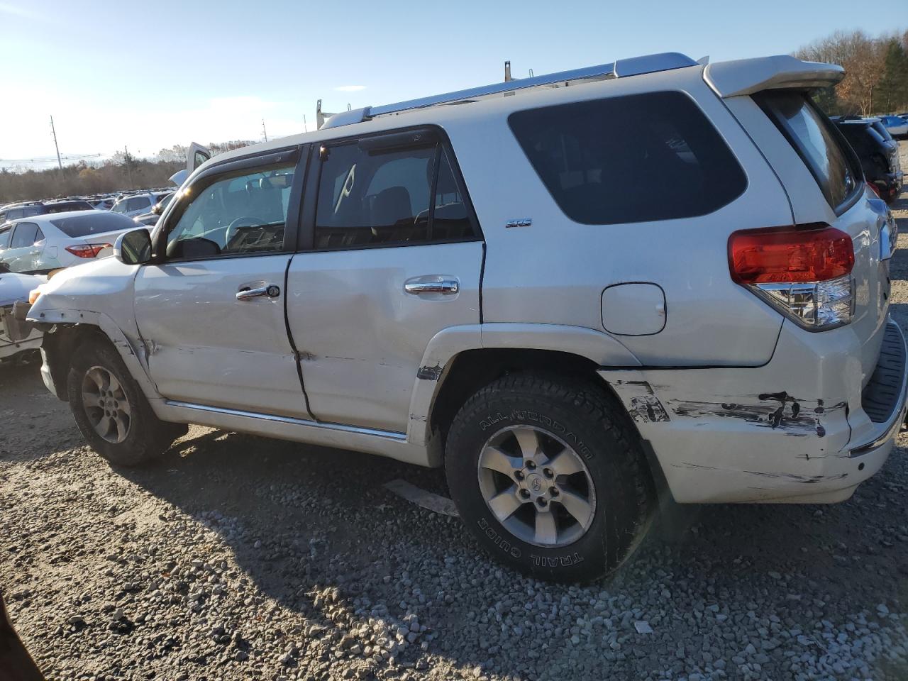 Изображение 2 2012 TOYOTA 4RUNNER SR5 2012 с VIN JTEBU5JR8C5083008