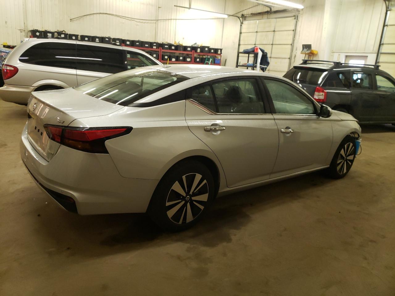 Image 3 of 2022 NISSAN ALTIMA SV 2022 with VIN 1N4BL4DWXNN350922