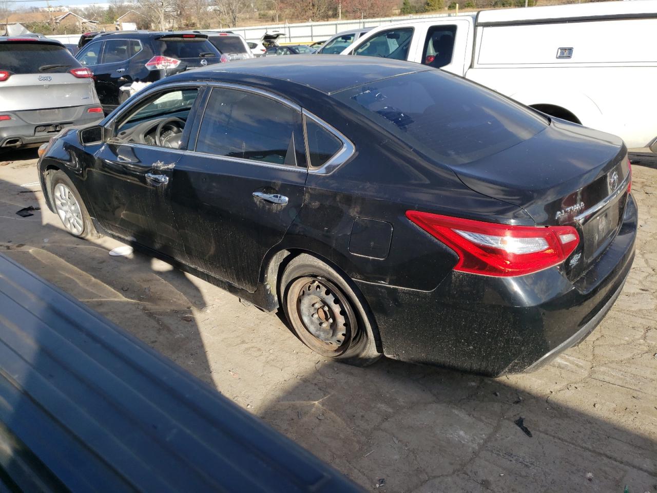 Image 2 of 2016 NISSAN ALTIMA 2.5 2016 with VIN 1N4AL3AP6GN325652
