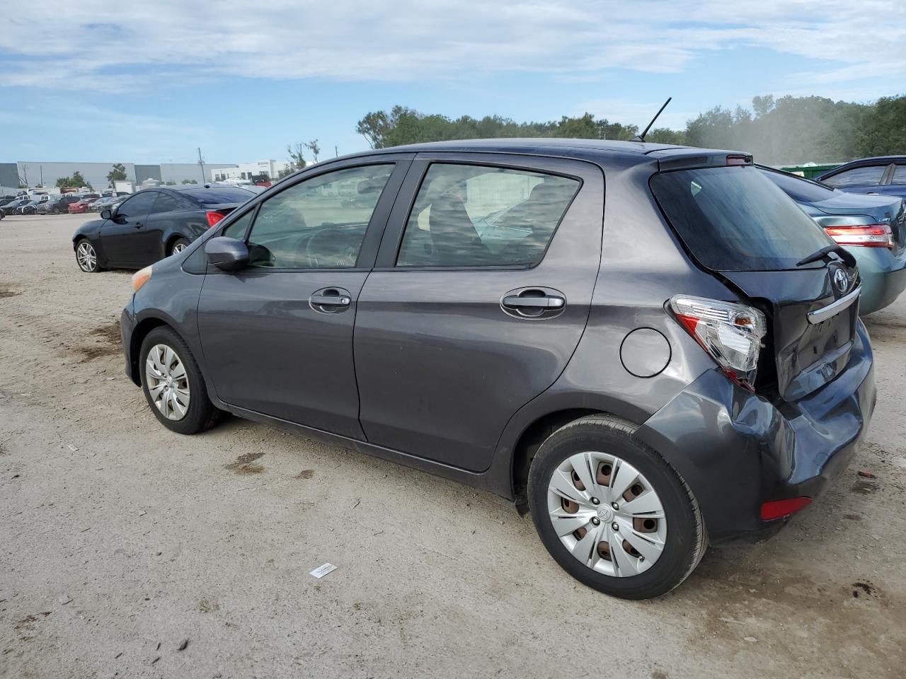Image 2 of 2013 TOYOTA YARIS  2013 with VIN JTDKTUD37DD547101