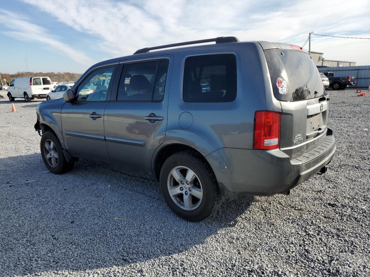 Image 2 of 2010 HONDA PILOT EX 2010 with VIN 5FNYF3H44AB021463