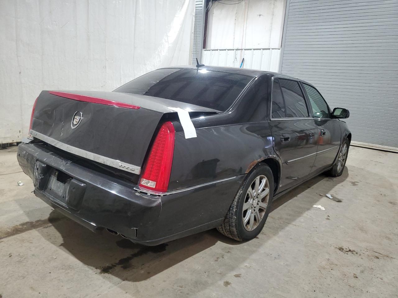 Изображение 3 2008 CADILLAC DTS  2008 с VIN 1G6KD57Y08U112889