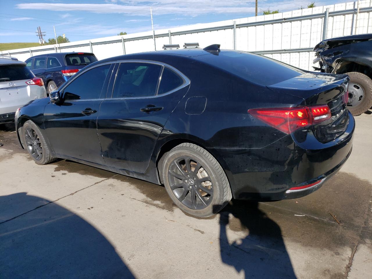 Image 2 of Acura Tlx 2016 with VIN 19UUB2F30GA009652