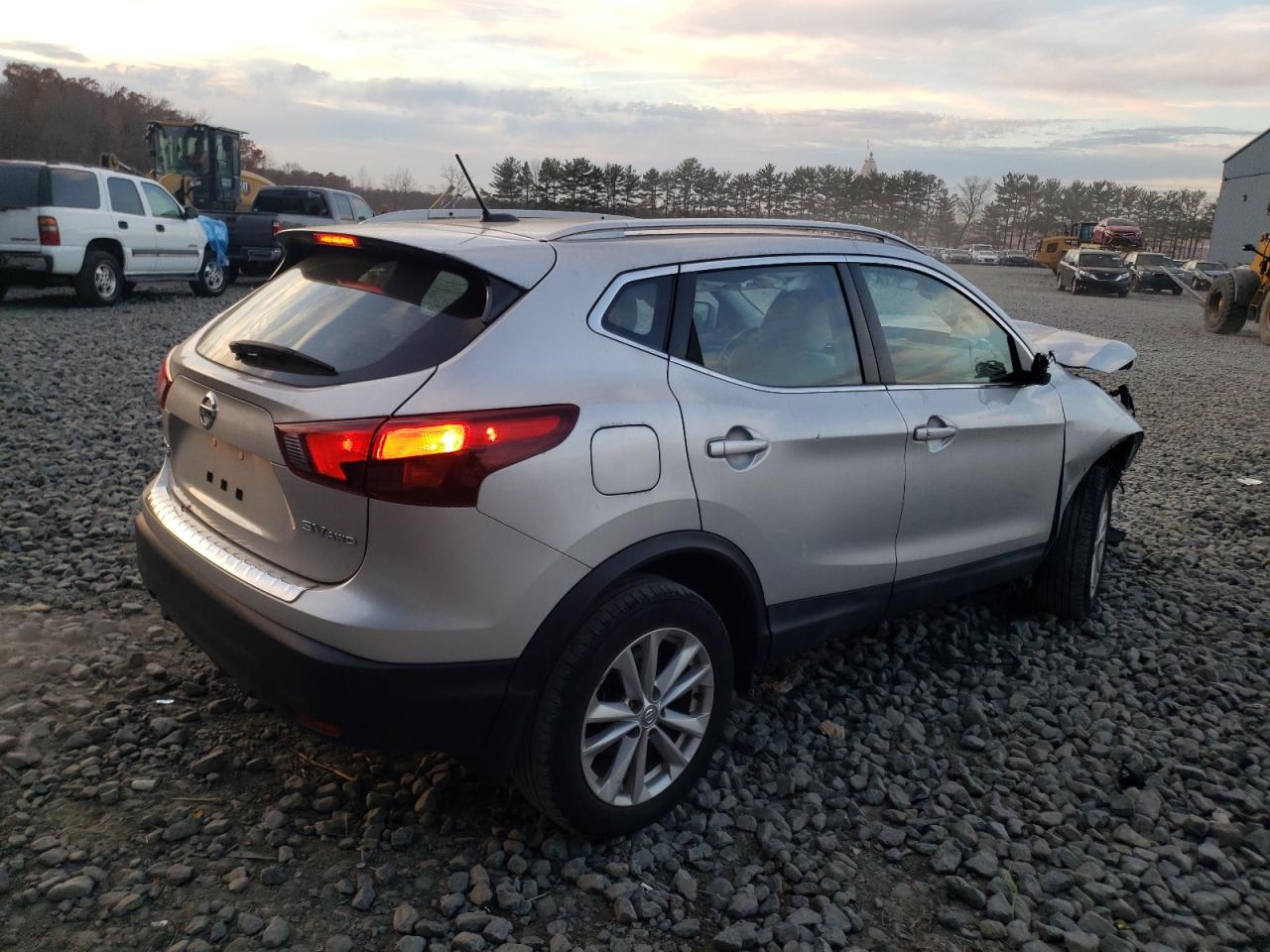 Image 3 of 2018 NISSAN ROGUE SPORT S 2018 with VIN JN1BJ1CR2JW202720